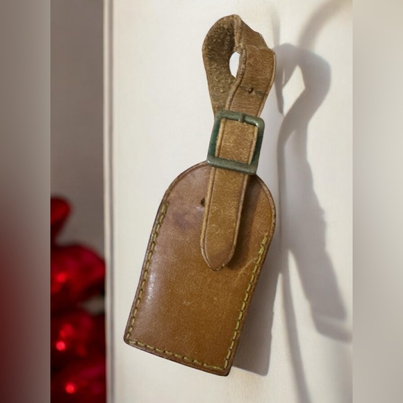 Louis Vuitton Authentic Leather Brown Luggage Tag Adjustable Belt Style Loop - Picture 2 of 3